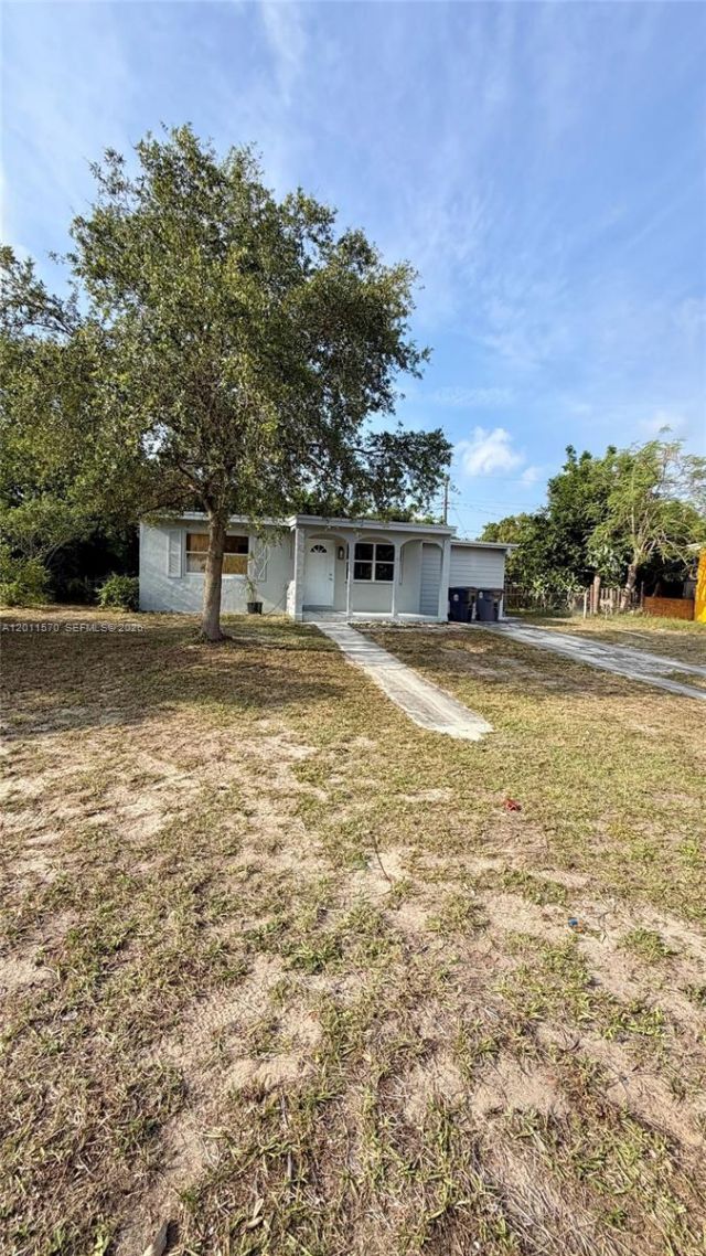 530 Mentone Rd, Lake Worth, FL 33462 Photo