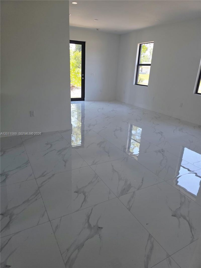 928-930 Hepburn Ave, Lehigh Acres, FL 33974 Photo