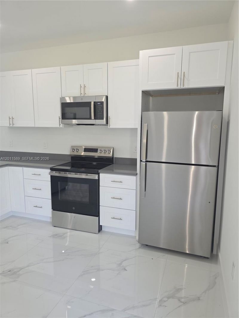 928-930 Hepburn Ave, Lehigh Acres, FL 33974 Photo