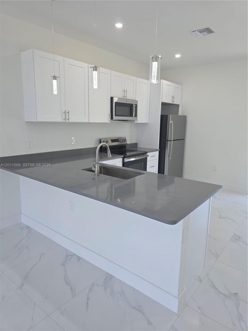 928-930 Hepburn Ave, Lehigh Acres, FL 33974 Photo