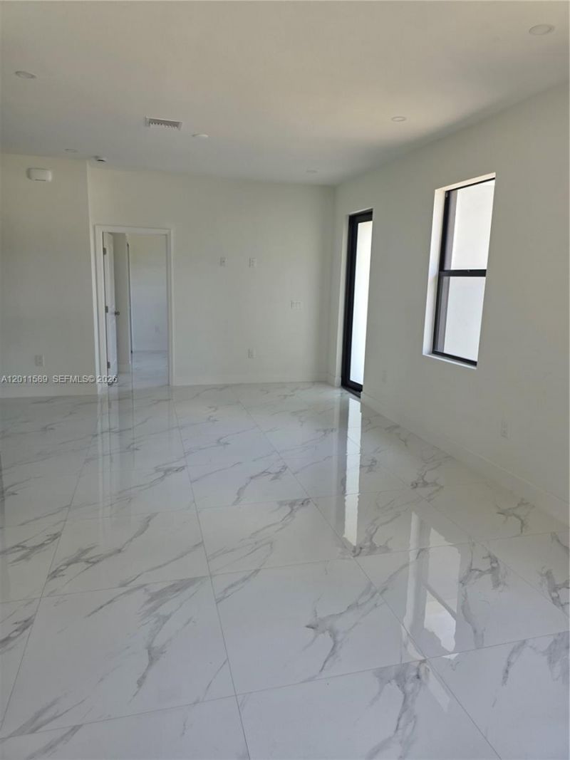 928-930 Hepburn Ave, Lehigh Acres, FL 33974 Photo