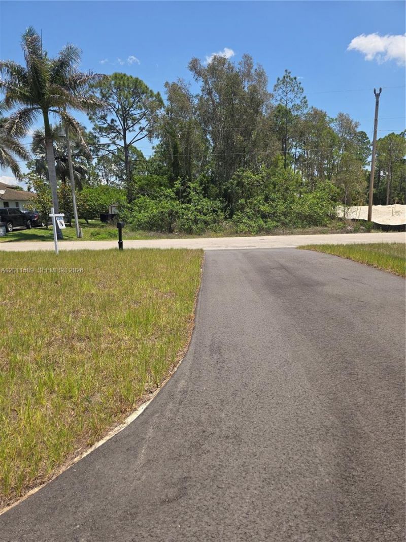 928-930 Hepburn Ave, Lehigh Acres, FL 33974 Photo