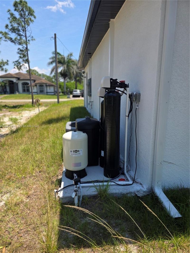928-930 Hepburn Ave, Lehigh Acres, FL 33974 Photo