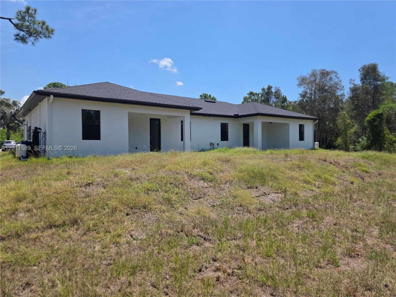 928-930 Hepburn Ave, Lehigh Acres, FL 33974 Photo