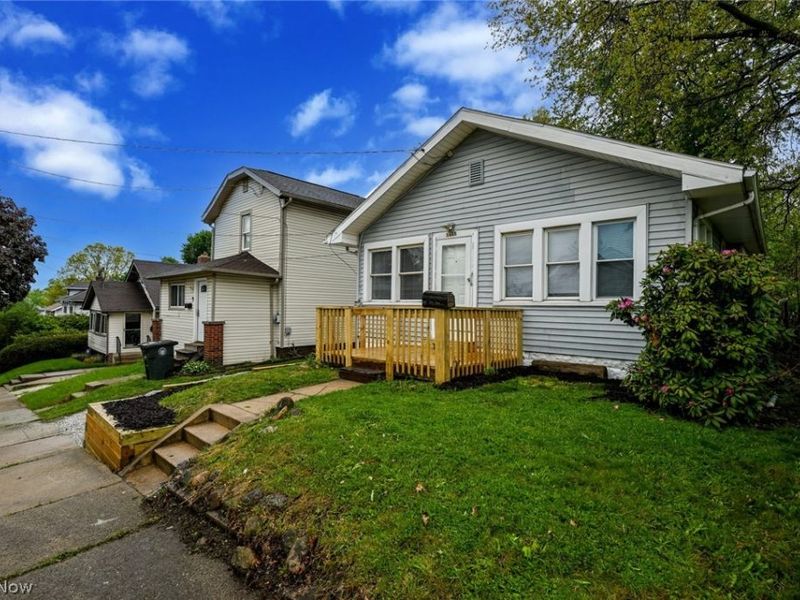 1465 Laffer Avenue, Akron, OH 44305 Photo 2