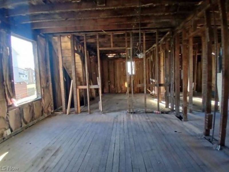 7112 Duluth Avenue, Cleveland, OH 44103 Photo 15