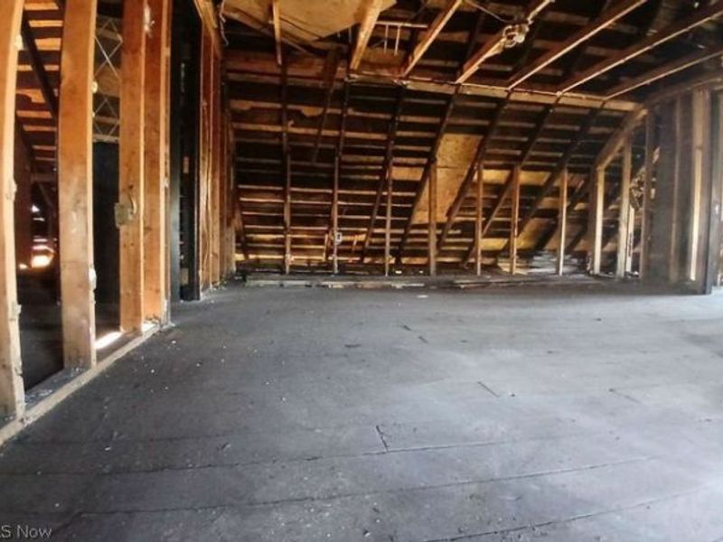 7112 Duluth Avenue, Cleveland, OH 44103 Photo 19
