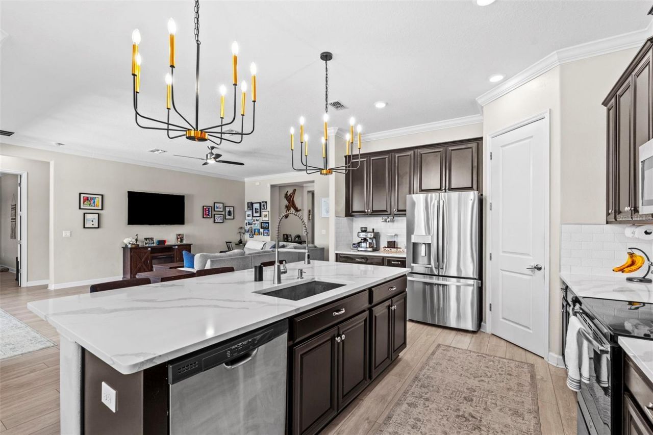 9817 Sage Creek Drive, Sun City Center, FL 33573 Photo