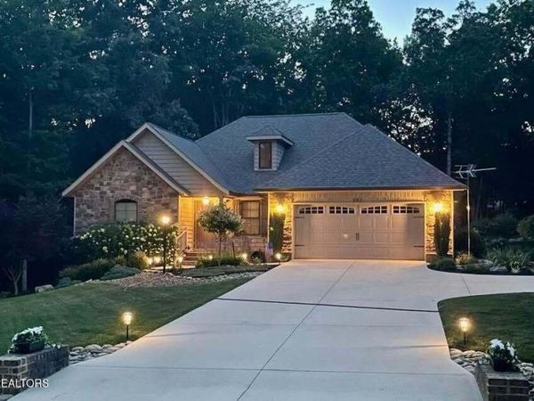 263 Rotherham Drive, Crossville, TN 38558