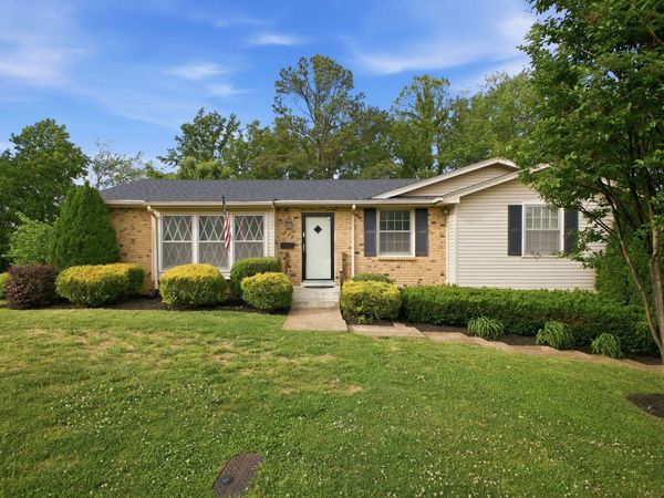 320 Ash Grove Dr, Nashville, TN 37211