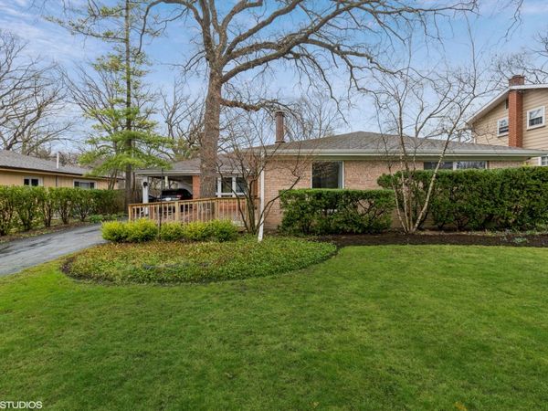 461 Rockland Avenue , Lake Bluff, IL 60044