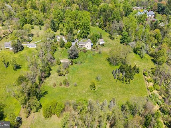 818 B BURROWS RUN ROAD , CHADDS FORD, PA 19317