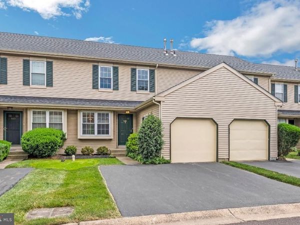 645 PALMER LANE , MORRISVILLE, PA 19067