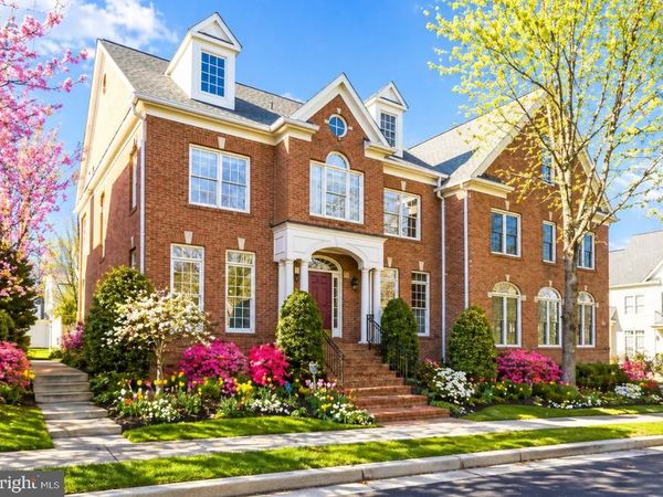 3842 FARRCROFT GREEN, FAIRFAX, VA 22030