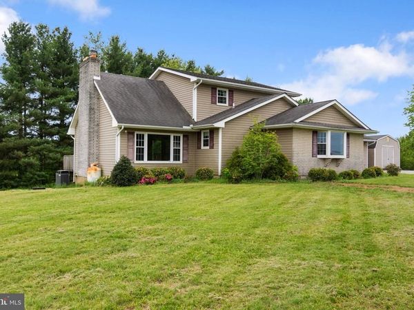 1525 BACHMANS VALLEY ROAD, WESTMINSTER, MD 21158