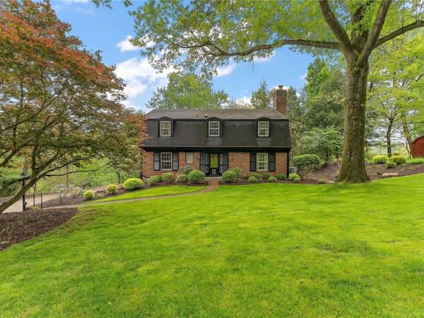 147 Woodshire Drive, Pittsburgh, PA 15215