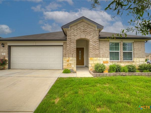 800 Bahia Place , Seguin, TX 78155