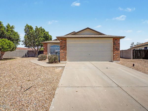 737 N LAYTON, Mesa, AZ 85207