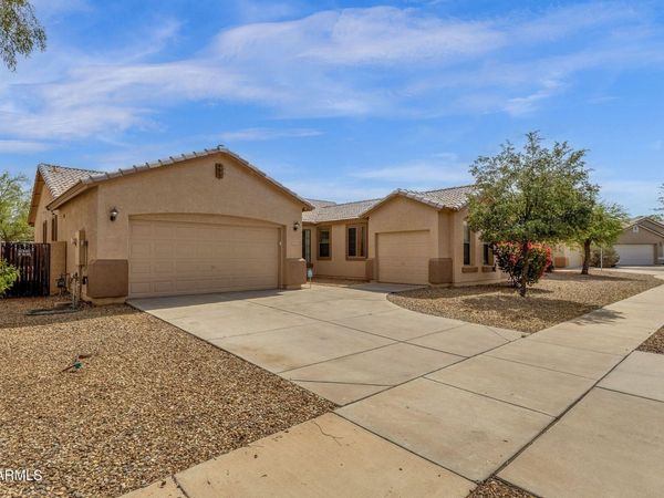 14261 W SIERRA Street, Surprise, AZ 85379