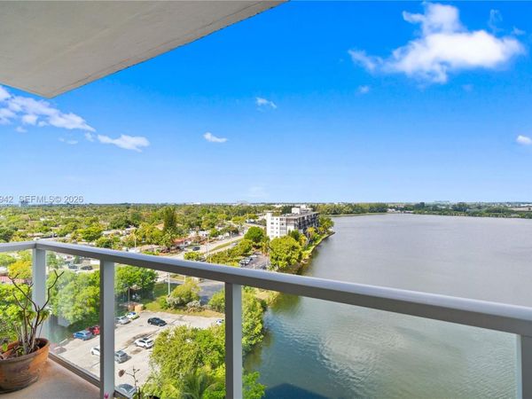 1301 NE Miami Gardens Dr, Unit 1124W, Miami, FL 33179