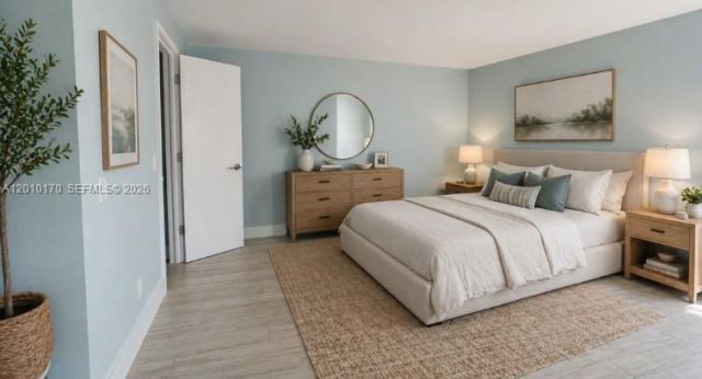 2899 Collins Ave, Unit 724, Miami Beach, FL 33140 Photo