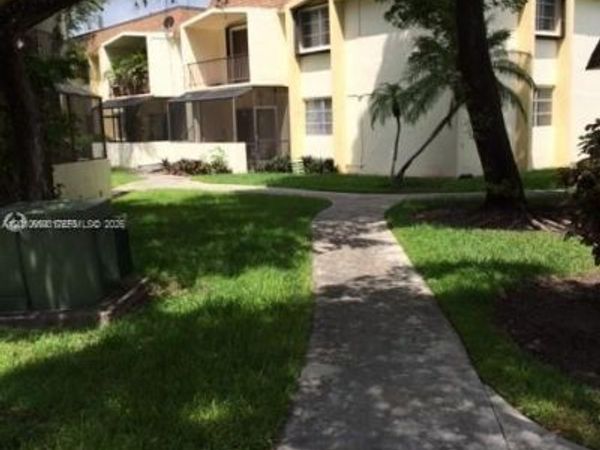 7847 Miller Dr , Unit A205, Miami, FL 33155