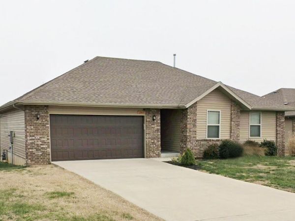 1360 S Marseilles Avenue, Republic, MO 65738