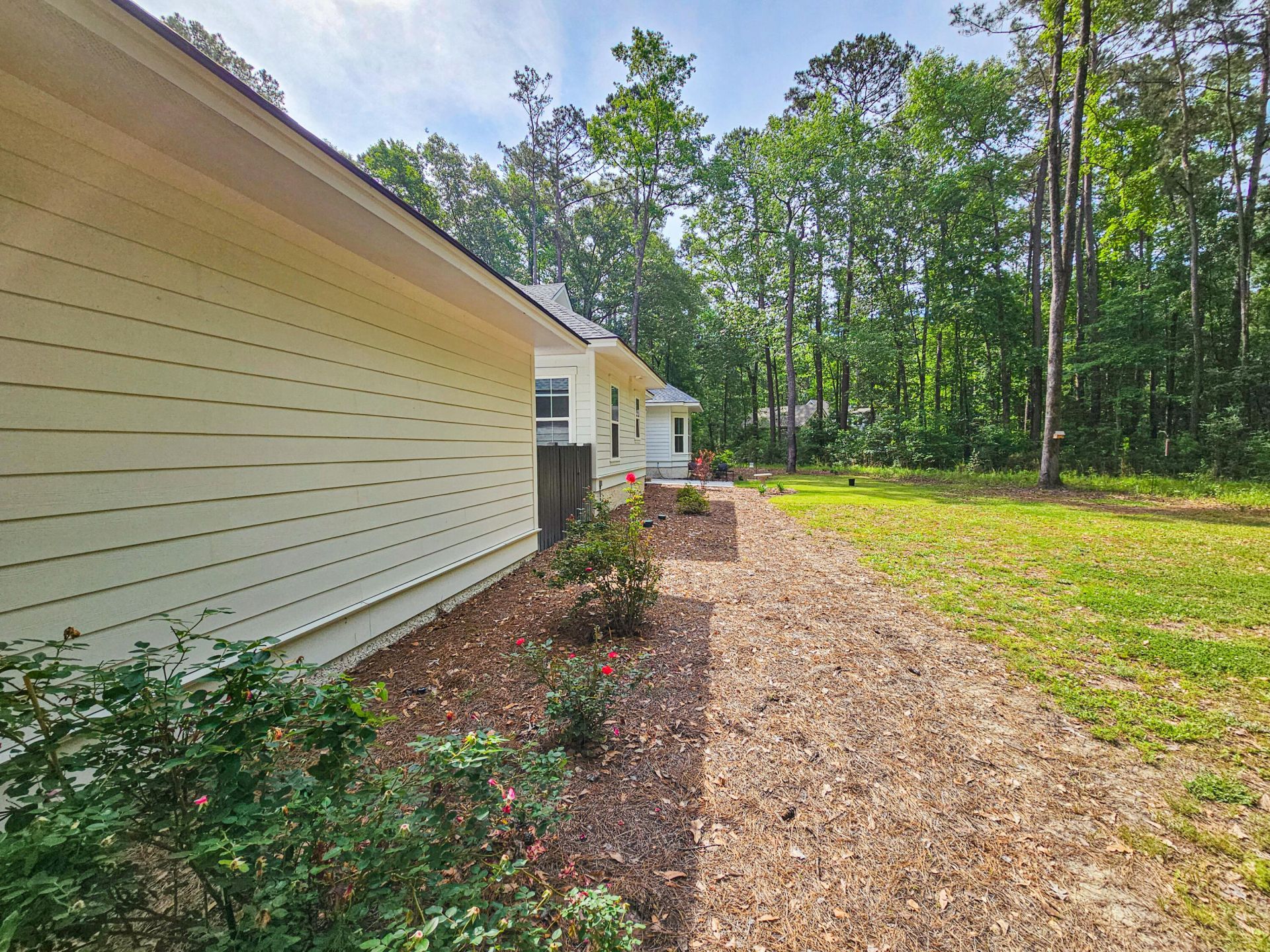 17 Blake Lane Photo 14