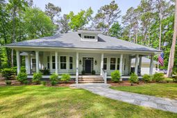 17 Blake Lane photo 4