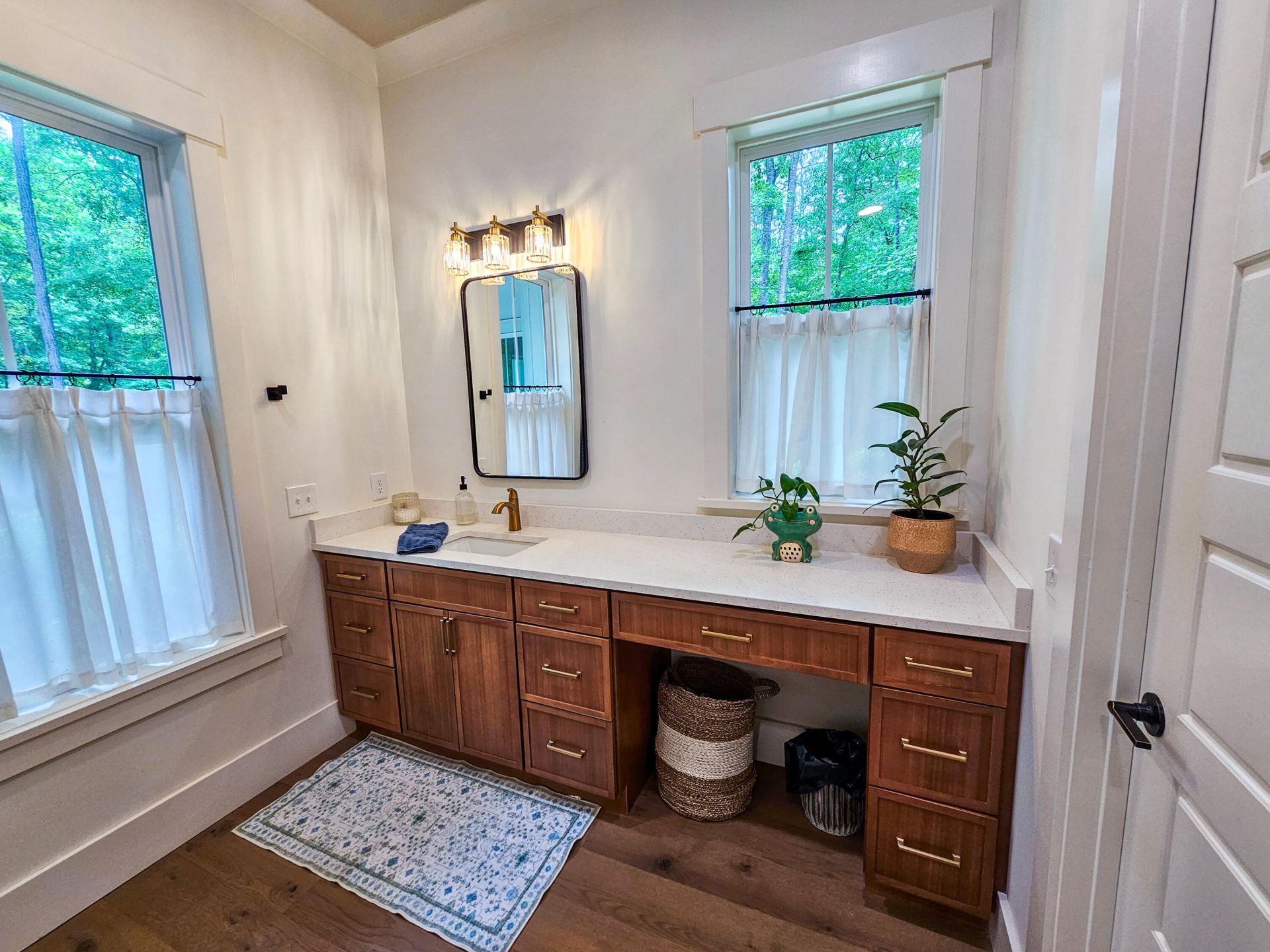17 Blake Lane Photo 23