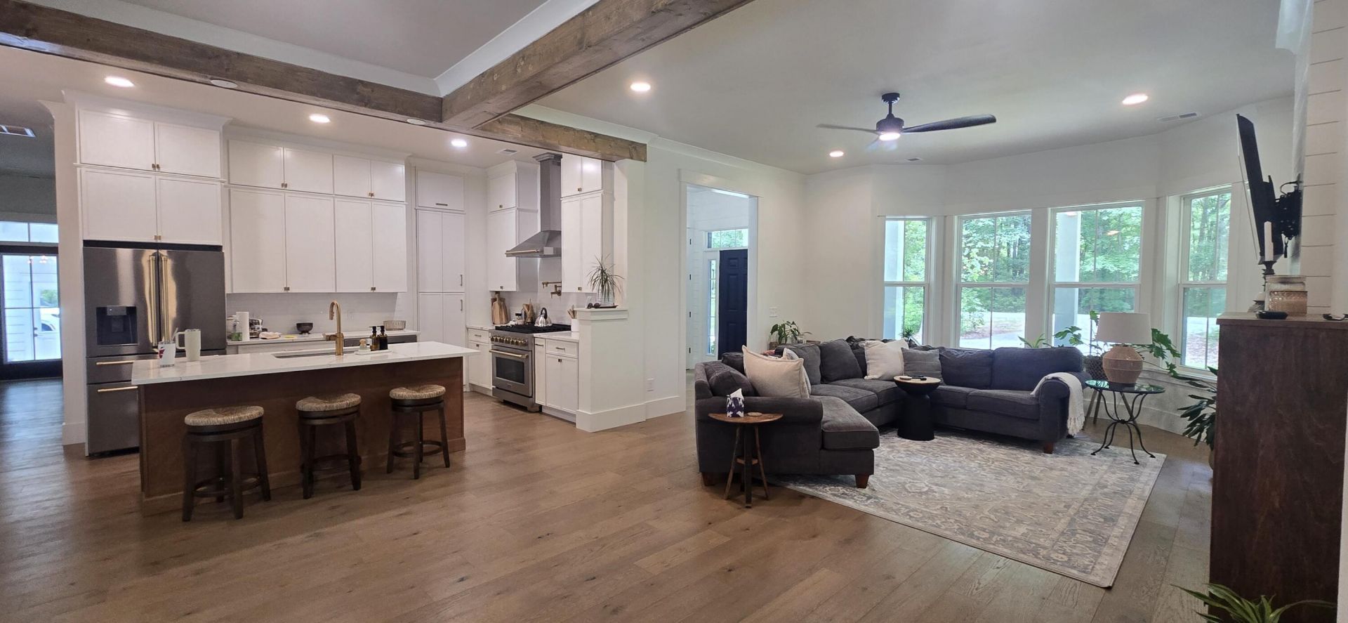 17 Blake Lane Photo 8