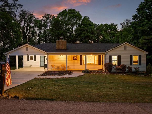 919 Charlotte Avenue, Chattanooga, TN 37421