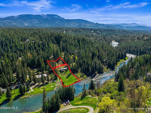 792 Dirks Rd, Priest River, ID 83856