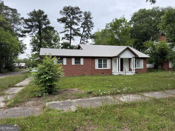 225 W Jessamine Street, Fitzgerald, GA 31750
