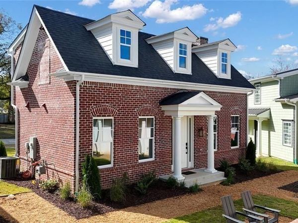 124 Morgan Street , Senoia, GA 30276