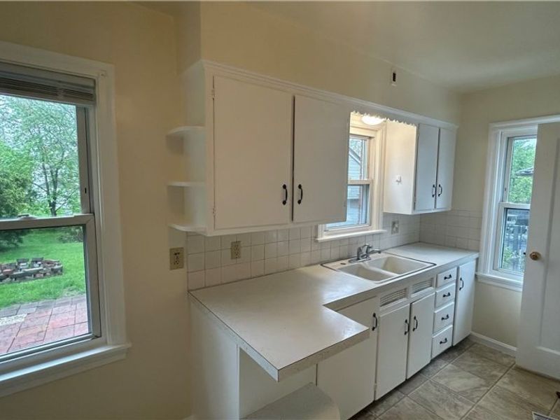 233 E Main Street , Girard, OH 44420 Photo 7