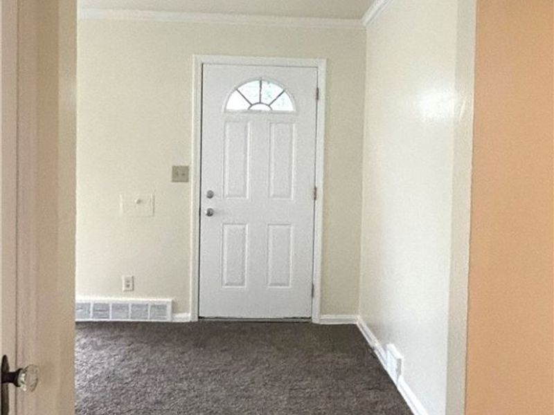 233 E Main Street, Girard, OH 44420 Photo 9