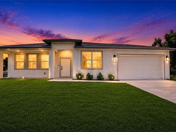 1909 Moore AVE , LEHIGH ACRES, FL 33972