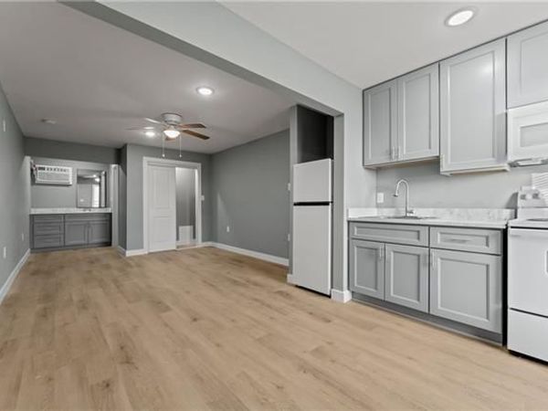103 N SCANLAN Street , Unit 11, Hammond, LA 70401