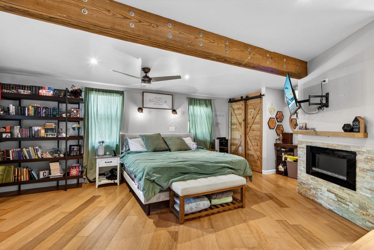 4950 30th Avenue N, Saint Petersburg, FL 33710 Photo