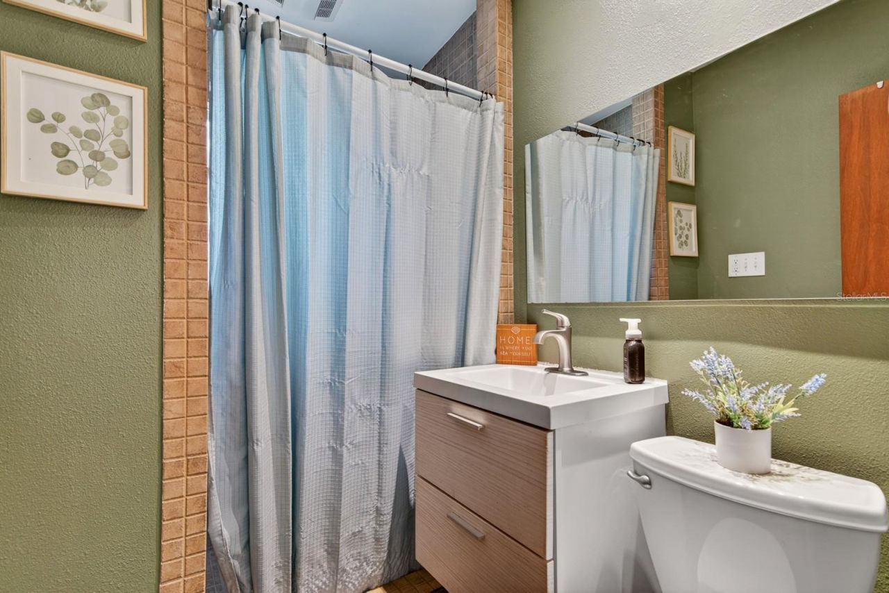 4950 30th Avenue N, Saint Petersburg, FL 33710 Photo