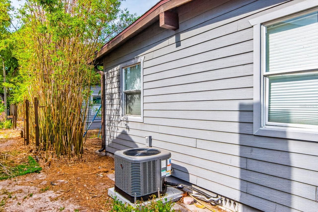 4950 30th Avenue N, Saint Petersburg, FL 33710 Photo