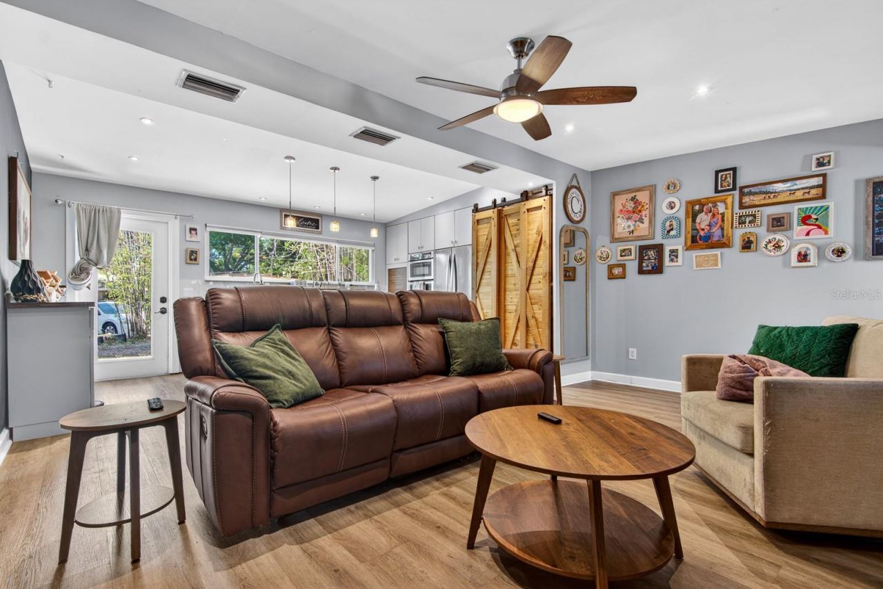 4950 30th Avenue N, Saint Petersburg, FL 33710 Photo