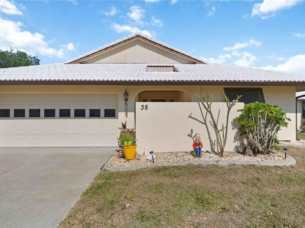 38 PEBBLE ROCK DRIVE , VENICE, FL 34293