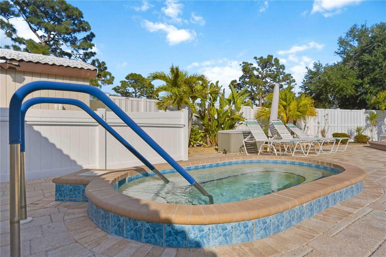 38 Pebble Rock Drive , Venice, FL 34293 Photo