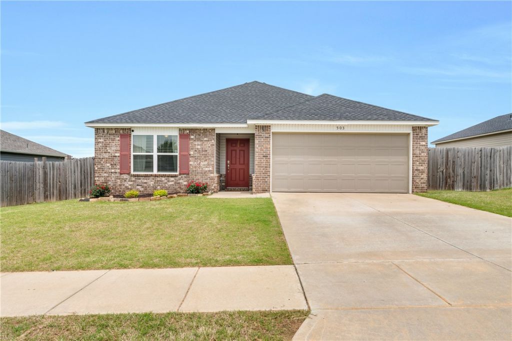 503 W Fitchberg Street, Siloam Springs, AR 72761 Main Photo