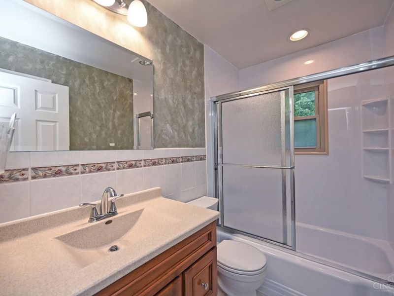 871 Meadow Ridge Drive, Union Twp, OH 45245 Photo 19