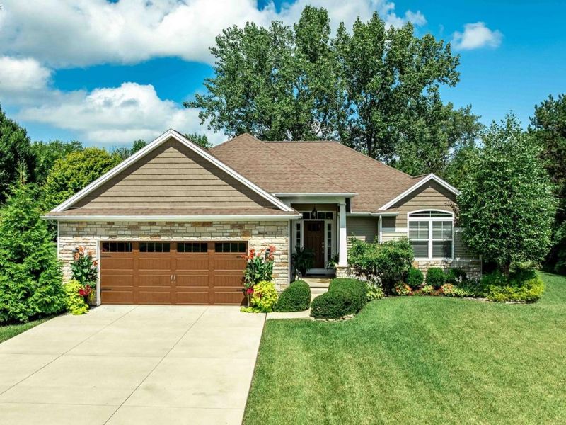 4531 E Laurel Ridge Drive, Port Clinton, OH 43452 Photo 1