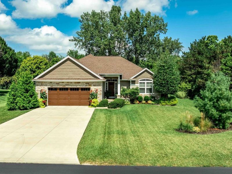 4531 E Laurel Ridge Drive, Port Clinton, OH 43452 Photo 2
