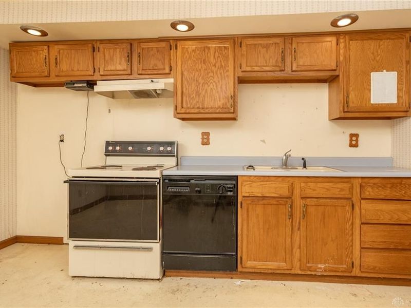 281 Fairway Drive, Fairborn, OH 45324 Photo 12
